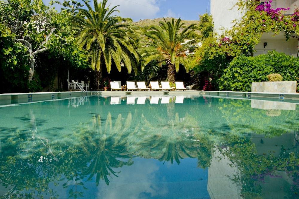 Skala Hotel Exterior photo