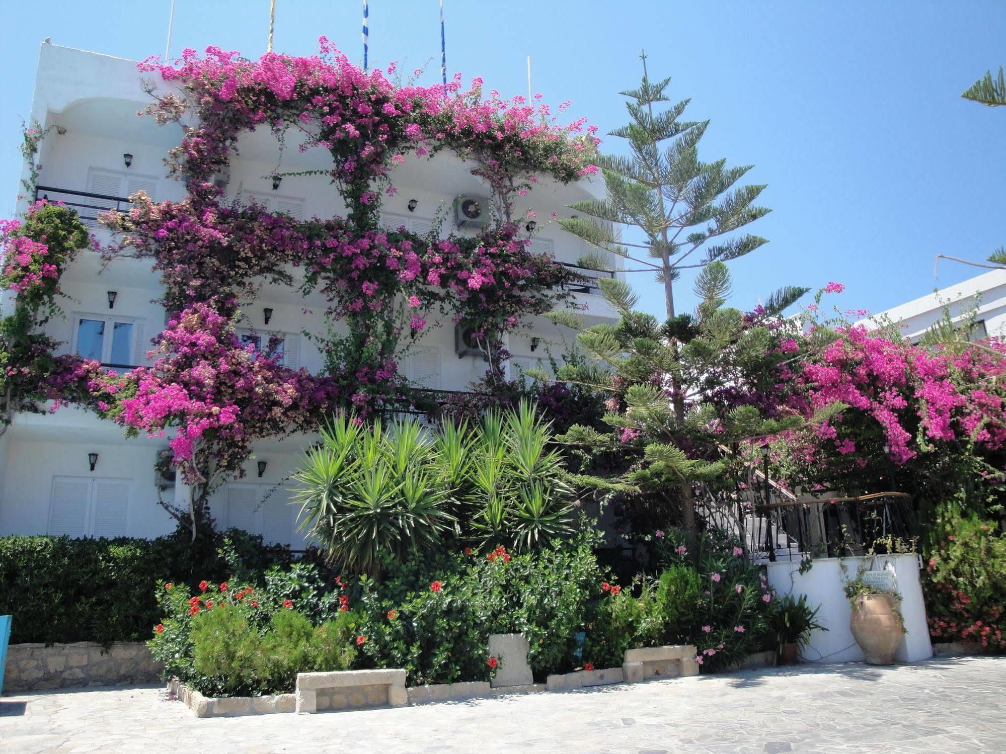 Skala Hotel Exterior photo